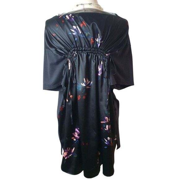 Ava&Viv Womens 4X Top V-Neck Black Floral Back Adj. Stretch Comfy Chic Fashion - Picture 7 of 8